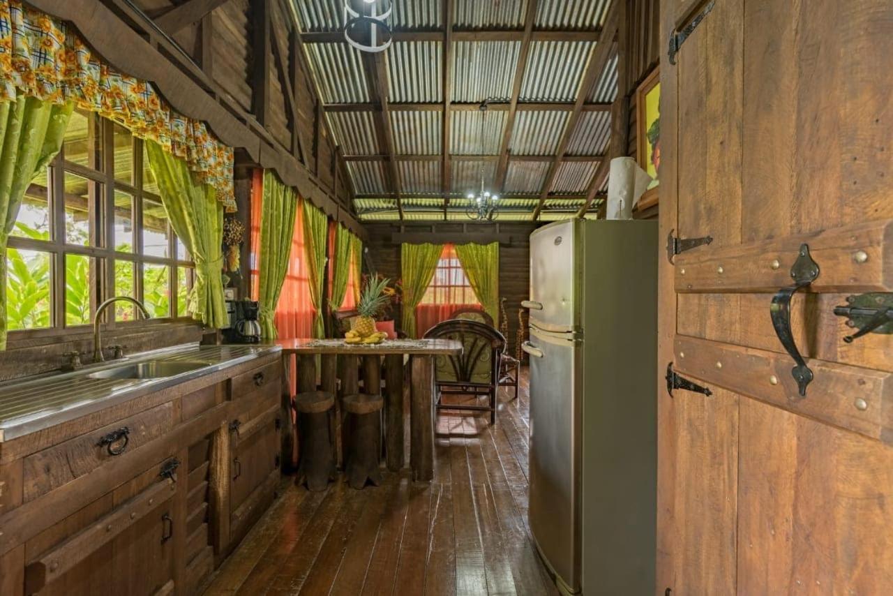 Cabanas Montanas Del Tenorio Rio Celeste المظهر الخارجي الصورة
